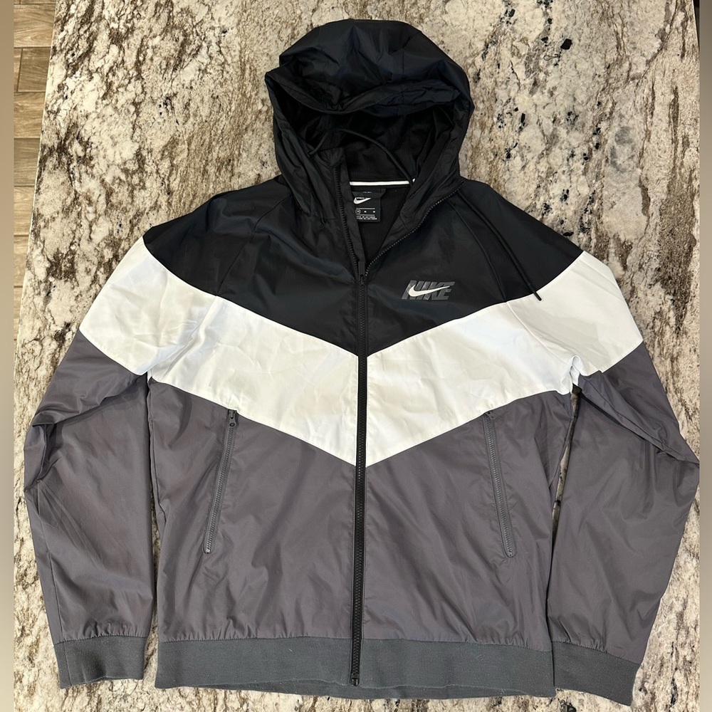 Nike windbreaker